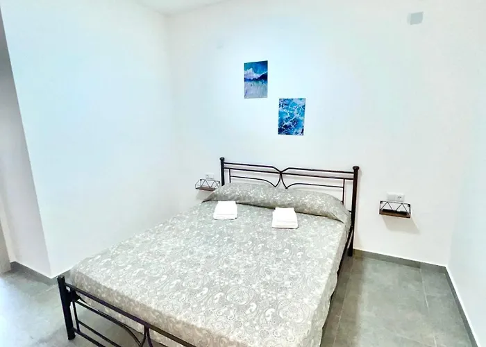 Гостевой дом Bed And 3*