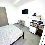 Bed And בית הארחה 3*